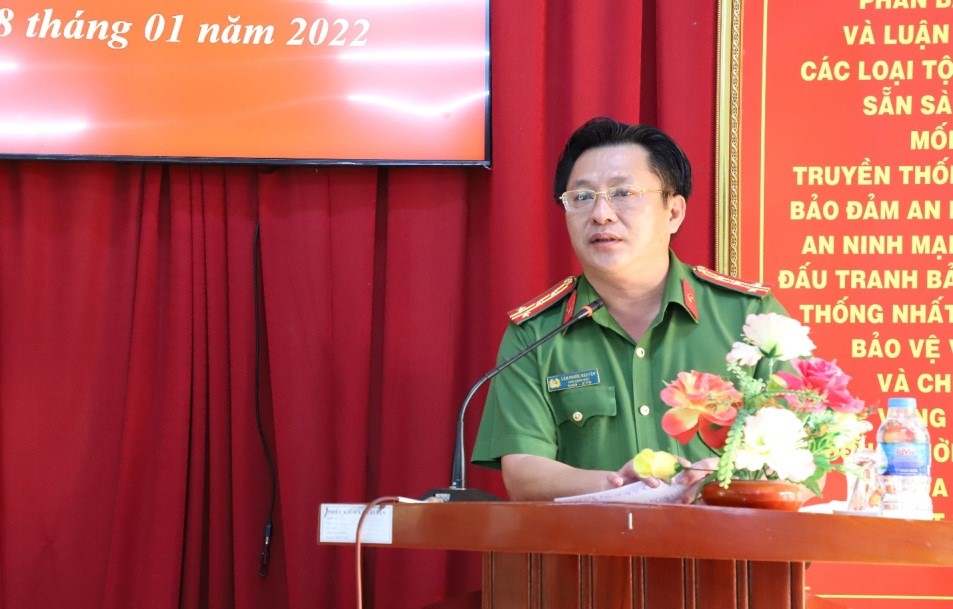 Đồng chí Đại tá Lâm Phước Nguyên phát biểu chỉ đạo tại Hội nghị