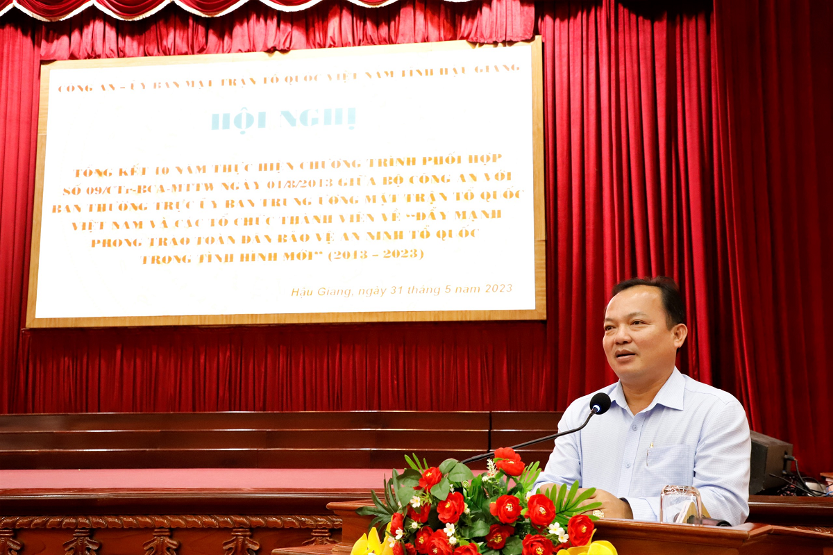 Đồng chí Nguyễn Văn Hòa, Phó Chủ tịch Ủy ban nhân dân tỉnh phát biểu chỉ đạo Hội nghị